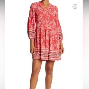 NWT Vince Camuto Pebbled Crepe Printed
Button Down Shift Dress